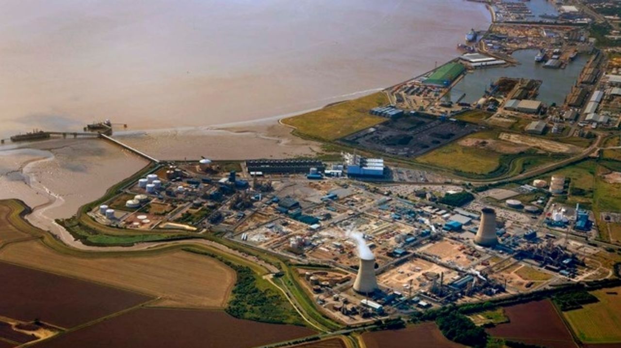 salt-end-hull-150932115.jpg